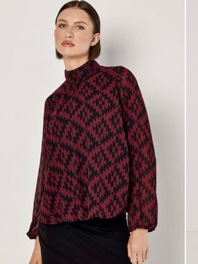 Apricot Geo Diamond Chiffon Mock Neck Blouse in Black Geometric Pattern SZ 4 NWT